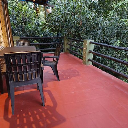 Lotus Riya Home Stay Hampi Esterno foto